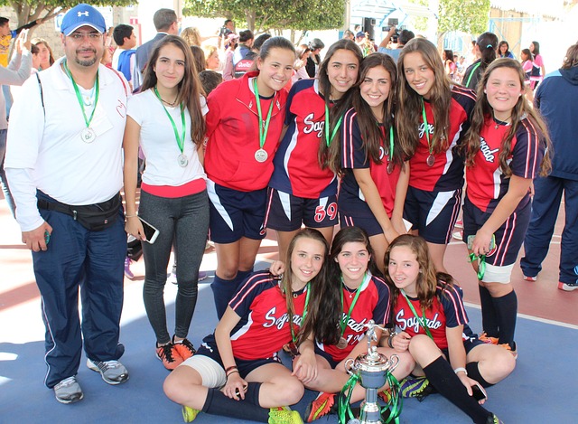 速赢得了球 速赢得了球